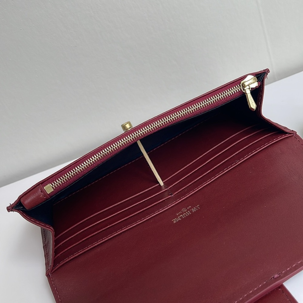 J.W. HULME Genuine Leather Turnlock Wallet Crossbody Bag - Picture 6 of 16